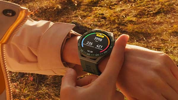 ساعة HUAWEI WATCH GT 3 SE: خيار قوي متوفرة الآن للشراء لأي شخص يبحث عن أول ساعة ذكية له في تونس