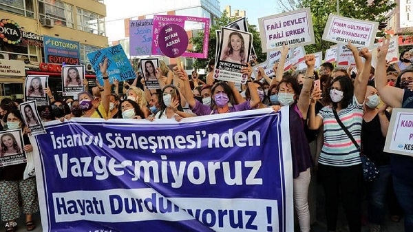 "قرار أردوغان" يفجر غضب المرأة التركية.. ويرسخ لعداء تاريخي