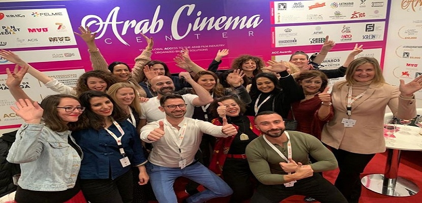شيراز العتيري تتسلم جائزة شخصية العام العربية السينمائية