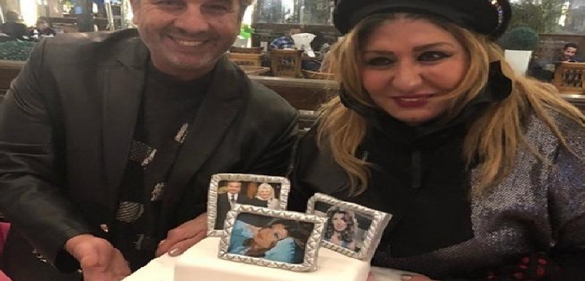 سهير رمزي تظهر دون حجاب في عيد ميلادها ال67