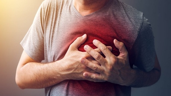 ثلاثة أعراض تؤكد اقتراب النوبة القلبية