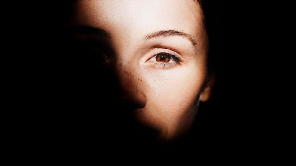 ظهور متلازمة هورنر في العين أحد علامات الاصابة بالسرطان