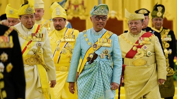 ملك ماليزيا يرفض إخضاع بلاده بلادي للطوارئ