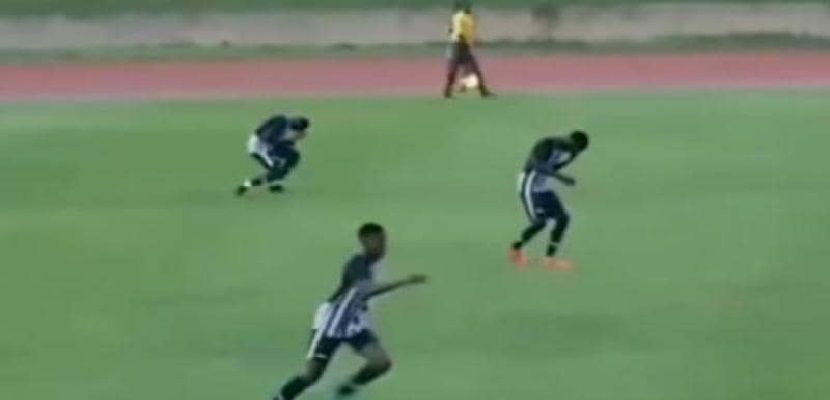 البرق يصعق لاعبين إثنين خلال مباراة في دوري الجامعات في جامايكا