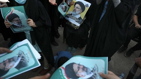 السباق الرئاسي الإيراني.. نظرة على سيرة المرشحين السبعة وأبرز وعودهم الانتخابية
